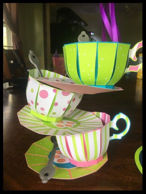 Alice In Wonderland Tea Cups Diy, Diy Mad Hatter Tea Party, Mad Hatter Table Decorations, Mad Hatter Tea Party Centerpieces, Alice In Wonderland Mad Hatter Tea Party, Mad Hatter Tea Party Ideas Decoration Diy, Mad Hatter Tea Party Ideas Decoration Table Settings, Mad Hatter Centerpiece Ideas, Mad Hatter Decor