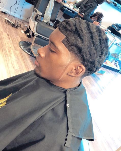 THIS CUT RIGHT HERE IS CLEAN WOOW 🇺🇸🇺🇸📸@meetthebarber @curly.toppjeed 🔥🦈🏄🏽‍♂️🌊🌊🇺🇸🏄🏽‍♂️🦈🔥🔥🦈🏄🏽‍♂️🇺🇸🌊🌊🏄🏽‍♂️🦈🔥 #wavetakeover #waves #360waves… Wave Haircut, Jj Hair, Barbershop Art, Straight Hair Waves, 360 Waves Hair, Waves Hairstyle Men, Black Boys Haircuts, Thick Locs, Waves Haircut