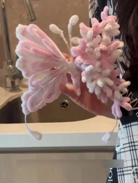 The handmade butterfly crafted from pipe cleaner is an excellent choic... | TikTok Pipe Cleaner Crafts For Adults, Clean Crafts, Handmade Butterfly, Pipe Cleaner Crafts, Crafts For Adults, Butterfly Crafts, Pipe Cleaner, Dream Bedroom, Make Your Day