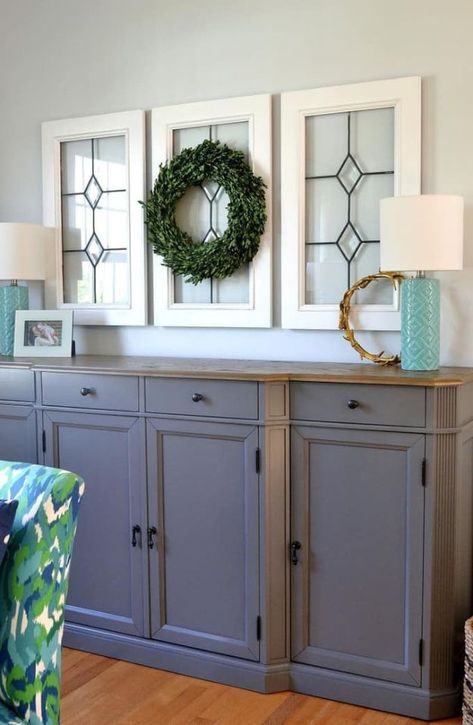 Magnolia Homes Decor Ideas - DIY Painted Window Panes - DIY Decor Inspired by Chip and Joanna Gaines - Fixer Upper Dining Room, Coffee Tables, Light Fixtures for Your House - Do It Yourself Decorating On A Budget With Farmhouse Style Decorations for the Home Window Pane Decor, Cabinet Door Ideas, Cabinet Doors Repurposed, Old Window Projects, Magnolia Home Decor, Old Window Frames, Joanna Gaines Style, Window Panes, Homes Decor