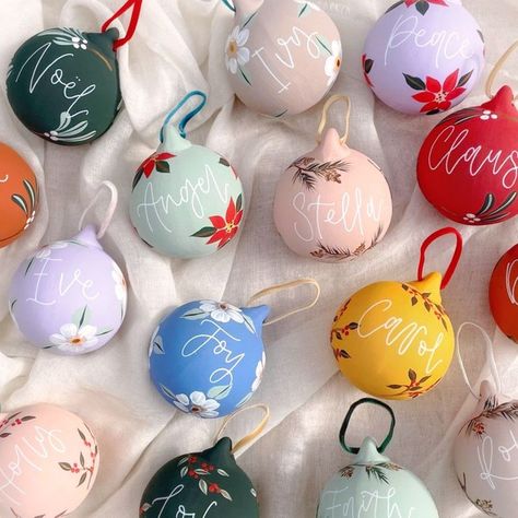 Christmas Bauble Designs, Floral Christmas Ornaments, Hand Painted Baubles, Painted Baubles, Ceramic Baubles, Hand Painted Bauble, Floral Christmas, Beautiful Range, Pine Design