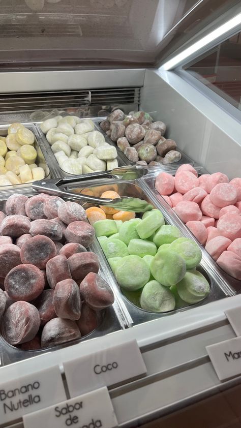 Japanese Mochi Aesthetic, Japanese Street Foods, Korean Trip Aesthetic, Japanese Junk Food, Mochi Aesthetic Food, Japan Food Snacks, Japanese Sweets Aesthetic, Japanese Aesthetic Food, Japanese Snacks Aesthetic