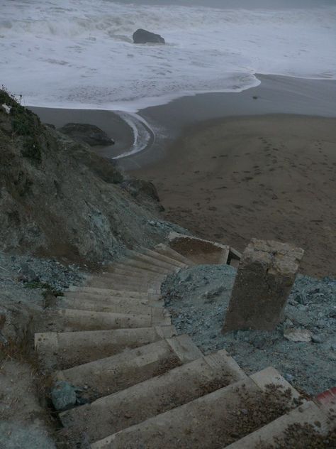 Presidio San Francisco, Nautical Aesthetic, Foggy Day, Fire And Blood, Lighthouse Keeper, Virginia Woolf, Seaside Towns, Pretty Places, Tattoo Studio