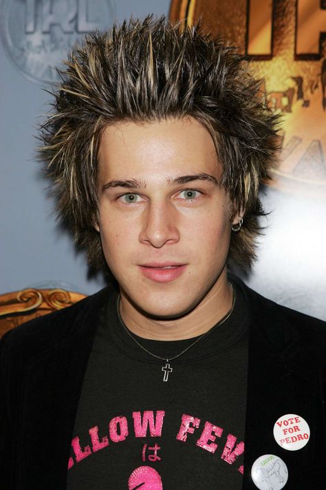 June 12, 2004 when Ryan Cabrera Early 2000 Hairstyles, 00s Hairstyles, Early 2000s Hair, 2000 Hairstyles, Early 2000s Hairstyles, Ryan Cabrera, 2000s Hair, 2000s Hairstyles, Trendy We Fryzurach