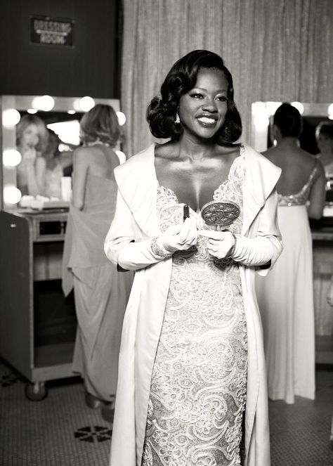 black luxury on Twitter: "happy birthday Viola Davis 🤍… " Old Hollywood Black Women Aesthetic, Vintage Hollywood Black Women, Black Hollywood Aesthetic, Viola Davis Aesthetic, Annalise Keating Aesthetic, Old Hollywood Hair Black Women, Black Actress Aesthetic, Old Hollywood Black Women, Old Hollywood Glamour Black Women