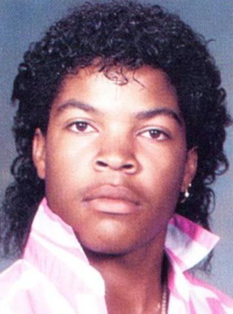 Ice Cube in high school. Ice Cube Rapper, 80s Hair Styles, O’shea Jackson, Cultura Hip Hop, Jheri Curl, Celebrity Yearbook Photos, 1980s Hair, Jerry Curl, Yearbook Pictures