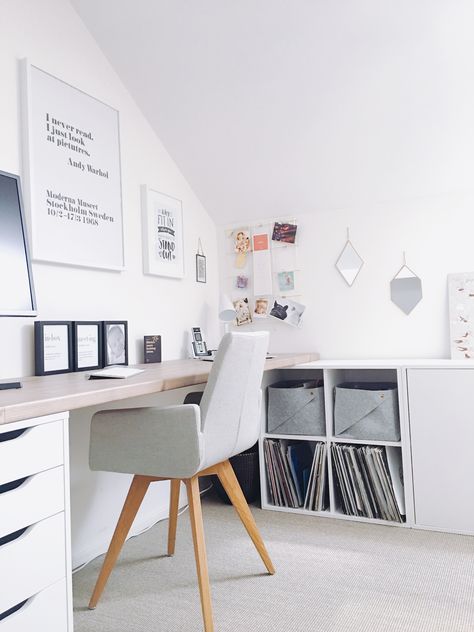 Small Loft Spaces, Loft Conversion Design, Attic Office, Ikea Office, Office Guest Room, Loft Design, Loft Conversion, Cheese Recipe, Home Office Space