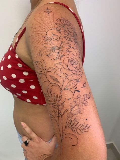 Women Flower Tattoos Arm, Artsy Back Tattoo Women, Upper Arm Tattoos For Women Unique, Unique Women’s Tattoos, Lower Arm Half Sleeve Tattoos For Women, Female Sleeve Ideas, Dainty Tattoo Sleeves For Women, Dainty Half Sleeve Tattoos For Women, Half Sleeve Floral Tattoos For Women