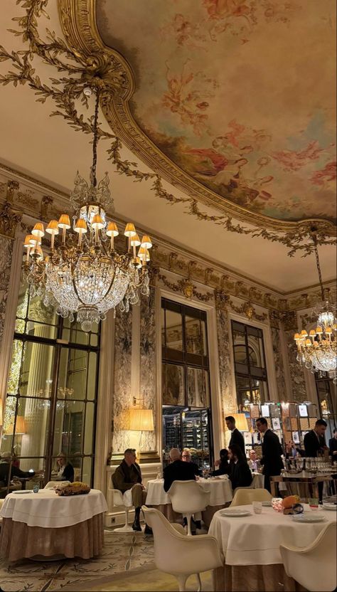 Paris Fancy Restaurant, France Restaurant Aesthetic, Ritz Paris Aesthetic, Aesthetic Fancy Restaurant, Fancy Hotel Aesthetic, Ritz Carlton Paris, Italian Style Restaurant, Luxury Restaurant Aesthetic, Fancy Restaurant Aesthetic