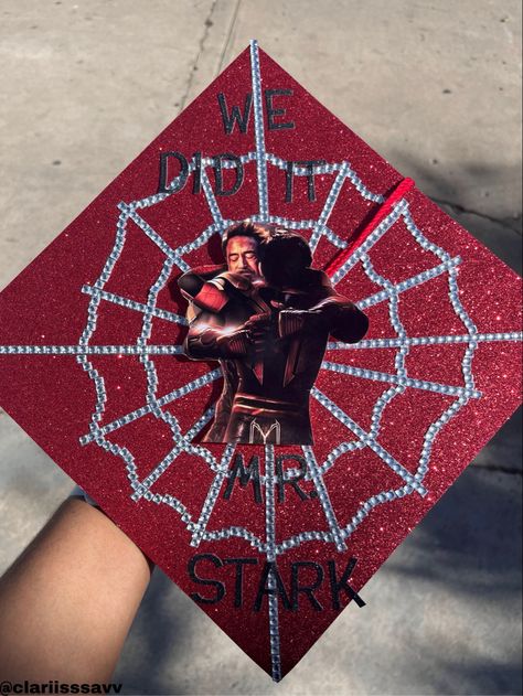 Grad Cap Designs Marvel, Graduation Cap Ideas Middle School, Iron Man Graduation Cap, Decorated Grad Caps High Schools, Spider Man Grad Cap, Graduation Cap Marvel, Grad Cap Ideas Marvel, Decorating Grad Caps, Cap Decoration Graduation Spiderman