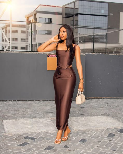 Instagram inspo Instagram influencer aesthetic Brown outfits Corset tops MIDI skirt Brown two piece set summer22 Brown Corset And Skirt Outfit, Brown Dresses Midi, Brown Bday Outfit, Brown Chic Outfit, Black Women In Brown Dresses, Corset 2 Piece Set, Brown Dressy Outfits, Midi Skirt Party Outfit, Corset And Midi Skirt Outfit