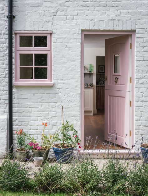 Inside an historic picture-perfect English cottage | Homes & Gardens Cottage Entrance, Home Dates, Pink Front Door, Cottage Bathroom Ideas, British Cottage, Colorful Cottage, English Country Cottage, Cottage Door, Lifestyle Shoot