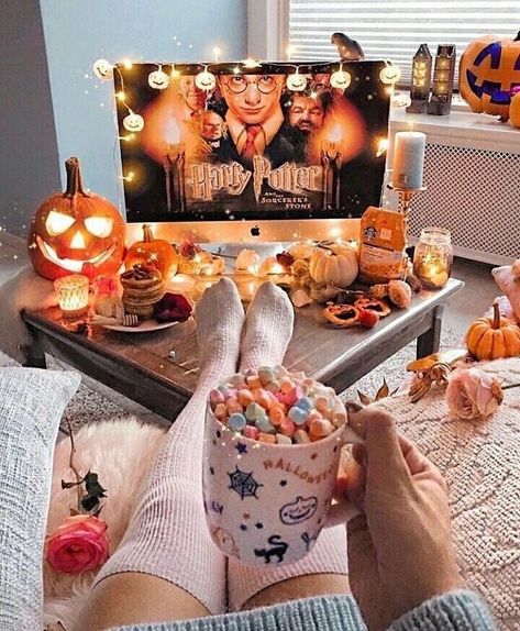 Photo Halloween, Fall Room Decor, Halloween Movie Night, Night Hiking, Fall Bucket List, Halloween Tags, Fall Inspiration, Fall Decoration, Fall Halloween Decor