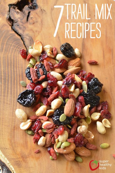 Healthy Trail Mix Recipes, Trail Mix Recipe, Healthy Trail Mix, Daniel Plan, Trail Mix Recipes, Homemade Trail Mix, Hiking Snacks, Super Healthy Kids, Super Snacks