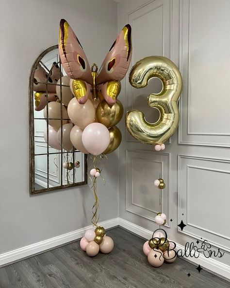 LONDON BALLOONS - ВОЗДУШНЫЕ ШАРЫ ЛОНДОН on Instagram: "🎉✨ Balloon Magic in London! ✨🎉  Inspired by the amazing @confettimyparty We bring you enchanting balloon decor for all your special occasions in London. From birthdays to baby showers, balloon arrangements add a touch of magic and elegance to every celebration. 🎈💫  📍 London Balloons Delivery 24/7!  Make your event unforgettable with our beautiful and high-quality balloons. Contact us today to create the perfect atmosphere for your party!  #LondonBalloons #BalloonDecor #PartyInspiration #EventStyling #BirthdayDecor #BabyShowerDecor #ConfettiInspiration #MagicOfBalloons #EventPlanning #LondonEvents #24HourDelivery #шарикилондон #BespokeBalloons #CelebrationDecor #шарылондон" Balloon Door, Balloon Stands, Balloon Arrangements, Balloon Delivery, Balloon Decor, Event Ideas, Event Styling, For Your Party, Party Inspiration