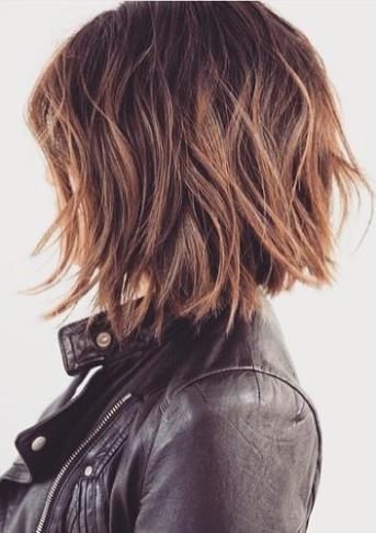 Messy Bob Haircut, Trendy Bob Hairstyles, Messy Bob Hairstyles, Choppy Bob Hairstyles, Penteado Cabelo Curto, Short Hairstyle, Trending Haircuts, Haircuts For Fine Hair, Ash Blonde