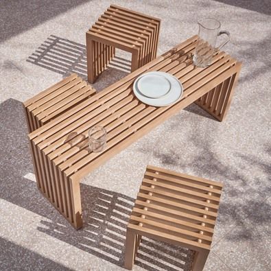 Meja Outdoor, Painted Garden Furniture, Garden Furniture Ideas, Outdoor Wood Furniture, Homemade Tables, Diy Patio Furniture Cheap, Tables Kitchen, Wooden Pallet Projects, Classroom Furniture