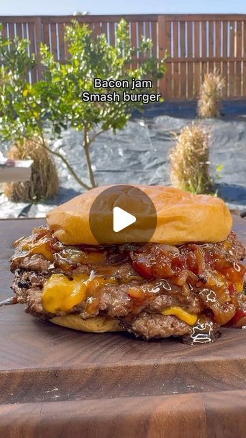 Bacon Jam Smash Burger, Cheese Stuffed Burgers, Smoked Cheddar Cheese, Burgers Recipes, Smash Burger Recipe, Smash Burgers, Food Bbq, Bacon Jam, Blackstone Griddle