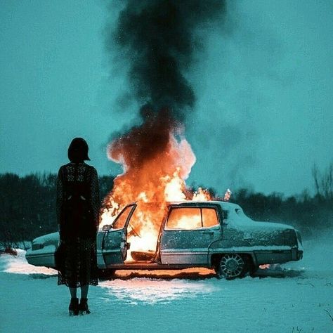 Burning Car Background Pfp, Cars On Fire Aesthetic, Car Explosion Background Pfp, Car Explosion Aesthetic, Car On Fire Illustration, Crashed Car Aesthetic, Car Wreck At Night Aesthetic, Burning Car Aesthetic, Car On Fire Drawing