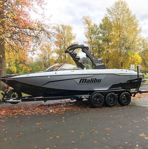 Expensive Life, Malibu Boats, Bass Fishing Boats, Wakeboard Boats, Ski Boats, Fast Boats, Lake Boat, Cool Boats, Aluminum Boat