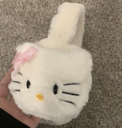 ♡ on Twitter: "hello kitty earmuffs https://t.co/HtF6sJJcsC" / Twitter Sanrio Earmuffs, Gothic Plushies, Hello Kitty Earmuffs, Hello Kitty Y2k, Kitty Clothes, Hello Kitty Clothes, Hello Kitty Aesthetic, Hello Kit, Hello Kitty Pictures