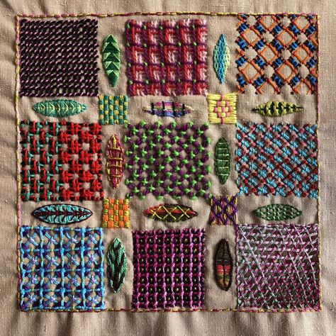 Embroidery Challenge, Bordado Jacobean, Couching Embroidery, Sindhi Embroidery, Creating Patterns, Basic Embroidery, Textile Art Embroidery, Embroidery Sampler, Wool Embroidery