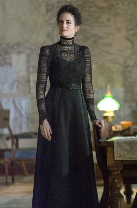 Penny Dreadful inspiration | Cosplay 'N Crafts Eva Green Penny Dreadful, Gothic Fashion Victorian, Vanessa Ives, Goth Prom, Arizona Robbins, Victorian Goth, Penny Dreadful, Eva Green, Edwardian Fashion