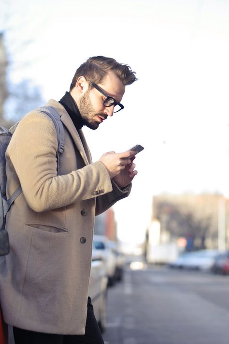 Phone Poses Reference, Holding Backpack Reference Drawing, Holding Phone Pose Reference, Looking At Phone Reference, Holding Phone Reference Pose, Refrance Photo, Man Holding Phone, Phone Lifestyle, Drawing Tut