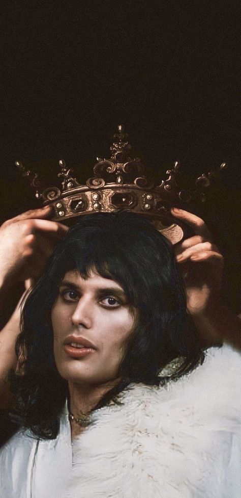 Cool Phone Wallpapers, Queen Aesthetic, Freddy Mercury, Sweet Lover, Queen Photos, Bridget Jones, Queen Pictures, Queen Freddie Mercury, Queen Art