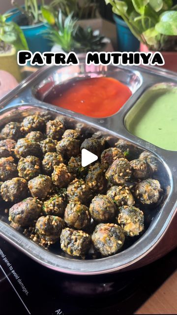 Aishwarya sonvane on Instagram: "Patra muthiya 

✅save the recipe and try it later 

✅Recipe details:

Patra leaves (wash them and finely chop them)
Add them in a bowl,now add 
Ginger green chilli paste 
Turmeric powder 
Red chilli powder 
Coriander powder 
Cumin powder 
Carrom seeds
Sesame seeds
Jaggery 
Tamarind pulp 
Salt as per taste 
1/2 cup chickpea flour
1/4th cup jowar flour
Combine everything together 
Make small bite sized bowl and steam them for 10 minutes on medium flame 
Prepare a tadka by adding sesame seeds in oil 
Add all the muthiyas and sauté for 2-3 minutes 
Serve hot!

#patra #aluvadi #muthiya  #teatimesnacks #gujratibreakfast #snackrecipes #healthysnack #gujratifood #gujratirecipe #gujratisnacks #gujratisnack #indianfood #quickrecipes #easyrecipe #recipereels #recipesh Patra Recipe, Red Chilli Powder, Gujarati Food, Chilli Paste, Gujarati Recipes, Turmeric Powder, Tea Time Snacks, Chickpea Flour, Coriander Powder