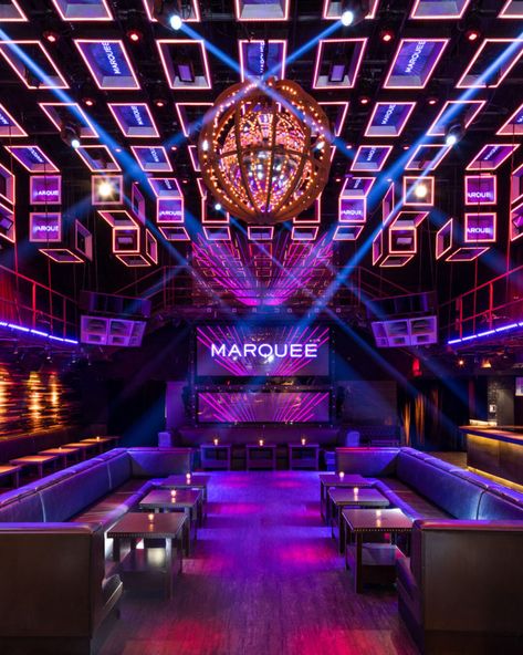 Club Venue Night, Dance Bar Design, Club Venue Aesthetic, Night Club Restaurant, Small Night Club Design, Strip Club Interior Design, Discotheque Aesthetic, Club Exterior Design, Night Club Design Interior