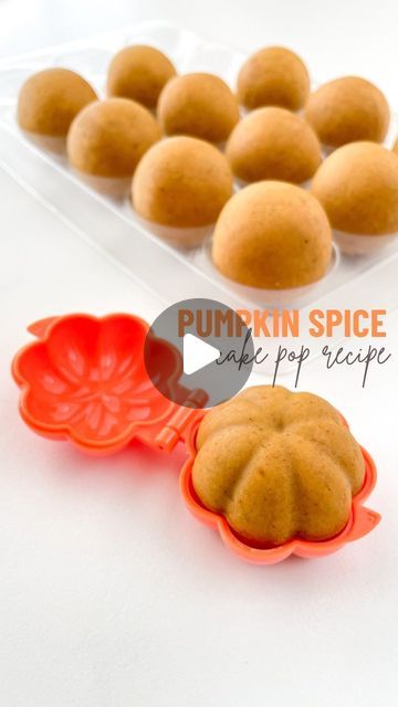 My Little Cakepop Molds 📍Home of the original 3D cake pop mold. on Instagram: "🎃🍂 Spice up your life with these pumpkin spice cake pops! Perfectly sweet, perfectly fall 🍰✨ If you have been looking for a full proof and delicious recipe, this one is for you! Seriously too good!! ⠀⠀⠀⠀⠀⠀⠀⠀⠀ 🎃Pumpkin Spice Cake Pop Recipe: -One Box Store Bought Cake Mix -15oz Pumpkin -3 Eggs -1 1/2 Tsp Pumpkin Pie Spice Mix ⠀⠀⠀⠀⠀⠀⠀⠀⠀ Video and recipe by @unforgedible_art ⠀⠀⠀⠀⠀⠀⠀⠀⠀ Tap image for items used. Shop www.MyLittleCakepopMolds.com. $5.95 flat rate shipping, free on orders of $100.00 or more (domestic only). We ship fast usually same day or next. Worldwide shipping and in store pick up also available!  . #MyLittleCakepop #MyLittleCakepopMolds #cakepops #cakepop #cakepopmolds #cakepopmold #sweettrea Pumpkin Spice Cake Pops Recipe, Fall Cake Pop Flavors, Pumpkin Cake Pops Recipe, Pumpkin Spice Cake Pops, Spice Cake Pops, Thanksgiving Cake Pops, Fall Cake Pops, Cake Pop Flavors, 20 Cake