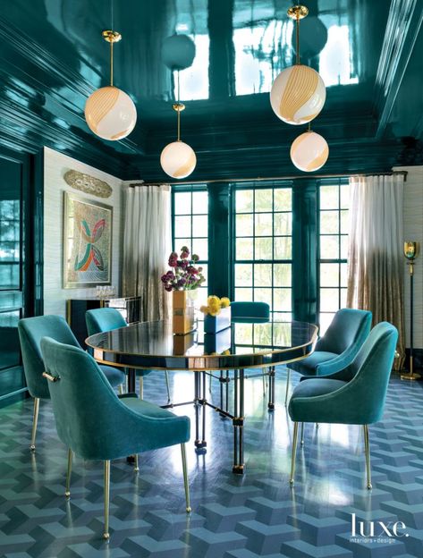 A Jewel-Box Dining Room Is Just One Of The Insta-Perfect Spaces In A Bold Palm Beach Home | Luxe Interiors + Design Anthropologie Chair, Lacquered Walls, Apartment Life, Luxe Interiors, Interiors Design, Blue Rooms, Dining Room Design, Dining Room Decor, Scandinavian Design