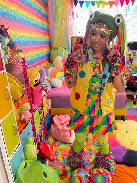 Rainbowcore Fashion, Harajuku Decora Kei, Cybr Grl, Decora Kei Fashion, Decora Outfits, Clowncore Outfit, Decora Aesthetic, Decora Style, Decora Fashion