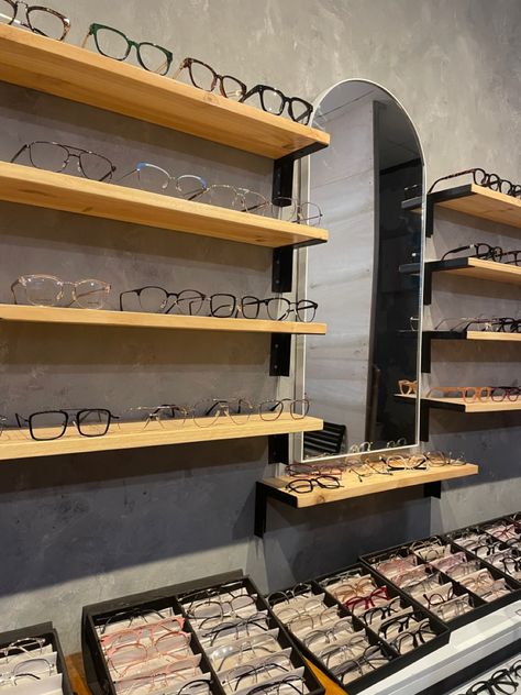 Eyewear Store Design Optical Shop, Glasses Shop Design, Optical Shop Interior Design, Eyewear Shop Design, Eyewear Retail, Eyewear Store Design, Loft House Design, Eyewear Display, Simple Interior Design