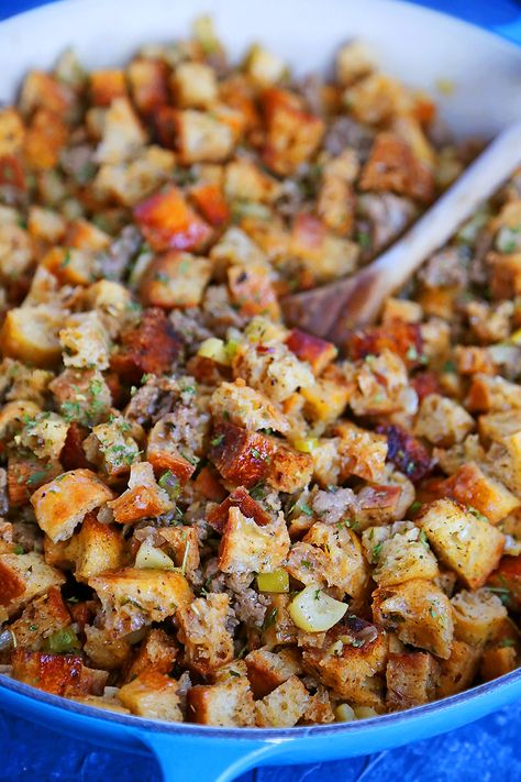 Sausage Sage Apple Stuffing, Stuffing Recipes Thanksgiving, Thanksgiving Turkey Stuffing, Traditional Stuffing Recipe, Classic Stuffing Recipe, Best Stuffing Recipe, Turkey Stuffing Recipes, Sage Stuffing, Thanksgiving Stuffing Recipes