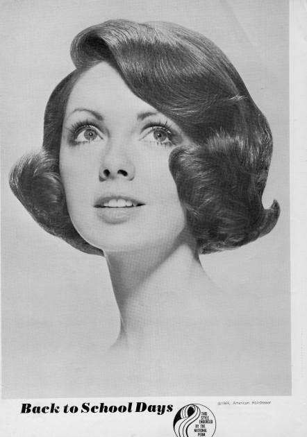 60’s Hair, 1960s Hair, 50s Hairstyles, 60s Hair, Wet Set, 70s Hair, Floral Hair Clip, School Style, Retro Hairstyles