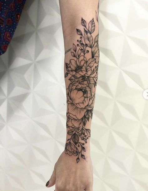 Botanisches Tattoo, Marvel Tattoos, Forearm Sleeve Tattoos, Cat Tattoos, Floral Tattoo Sleeve, Tattoos Geometric, Forearm Tattoo Women, Flower Tattoo Sleeve, Tiny Tattoo