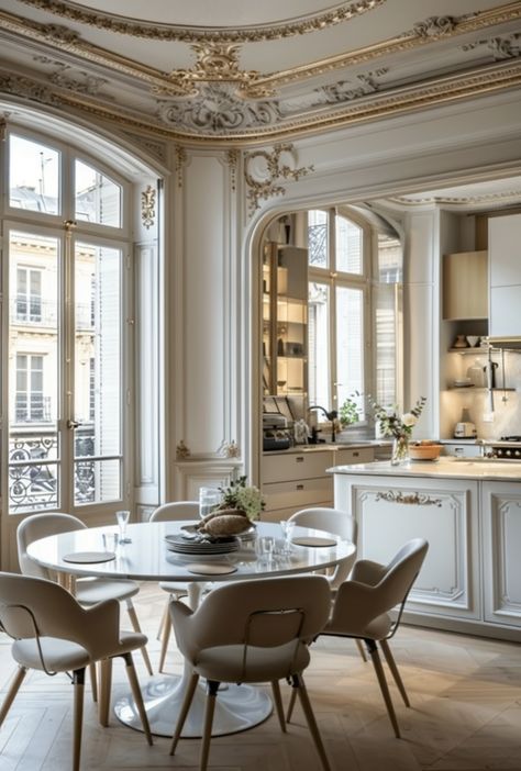 French Parisian Kitchen, French Classic Interior, Japandi Dining Room Design, Parisian Dining Room, Parisian Kitchen, Dining Room Victorian, Paris Kitchen, Parisian Decor, Parisian Interior