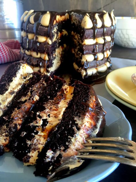 Dark Chocolate Caramel Cake, Cheesecake Factory Chocolate Tower Truffle Cake Recipe, Three Layer Cake Recipe, Sweet And Salty Cake, Chocolate Cake With Caramel Frosting, Chocolate Spoonful Cake, Dessert For Work, August Cake Ideas, Coffee Caramel Cake