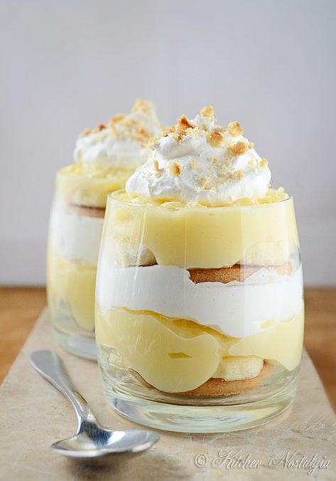 Nilla Wafer Banana Pudding Recipe Nilla Wafer Banana Pudding, Pudding Vanilla, Kitchen Nostalgia, Southern Banana Pudding, Homemade Banana Pudding, Banana Slices, Nilla Wafers, Banana Dessert, Vanilla Wafers