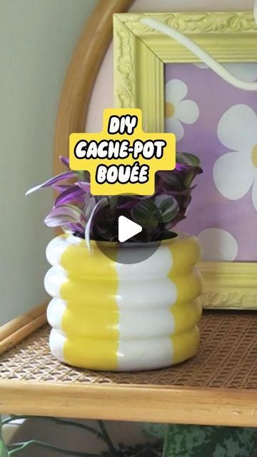 SC StillCreative on Instagram: "Notre plante n'a plus peur de l'eau! 🔽

🛟 Petit DIY cache-pot style bouée de plage et années 70 avec de l'argile autodurcissante pour accueillir notre petite plante 🌱

😍 Il y a peu, on a flashé sur le design d'un vase sur Pinterest qu'on trouvait super original !

Comme à notre habitude, au lieu d'acheter les choses à des prix exorbitants, on a voulu le créer nous-même 🛠️ et surtout à un faible coût (environ 7€).

Pour cette création, nous nous sommes inspirés d'un DIY d'Anna (@anna.gllx : Merci ! ☺️) pour la réalisation de celle-ci.

🛠️ Matériel (magasin ACTION) :

- Argile autodurcissante
- Boîte de conserve
- Peinture
- Vernis acrylique

#diy #doityourself #diyproject #doityourselfproject #diyhome #diydecor #homeinspo #colorful #argile #cachepot #re Diy Clay Pots For Plants, Vase Diy, Diy Deco, Diy Upcycling, Diy Pots, Cache Pot, Diy Vase, Diy Decoration, Diy Clay