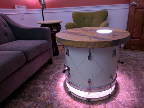 Drum Lamp, Drum Decor, Drum Furniture Ideas, Drum Furniture Diy, Music Room Ideas Drums, Drum Set Furniture, Repurposed Drum Set, Music Drum Side Table, Music Furniture