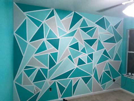 Wall Triangle Pattern, Teal Geometric Wall, Zig Zag Painted Walls, Geometric Wall Stickers, Geometric Wall Mural Diy, Blue Wall Design Ideas, Triangle Wall Paint, Geometric Wall Paint Patterns, Geometric Wall Painting