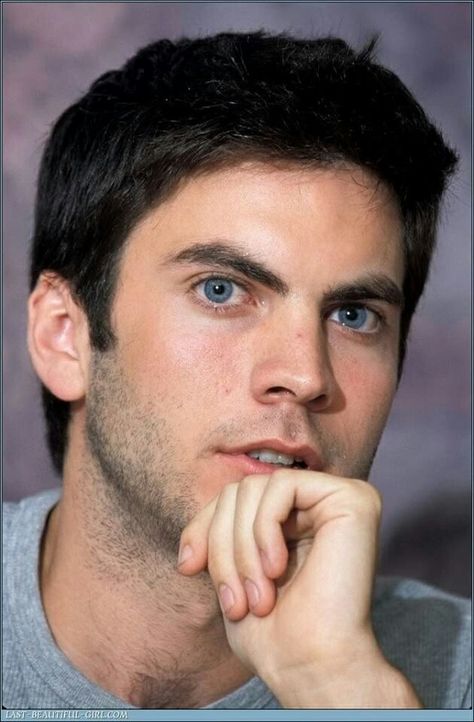 WES BENTLEY 💘 Wes Bentley, Male Reference, Donald Sutherland, Timothy Olyphant, Hollywood Men, Hottest Male Celebrities, Male Characters, Male Character, Baby Blues