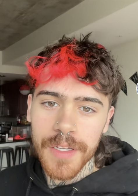 Mens Dyed Hair Ideas Curly, Split Dye Mullet Men, Male Split Dye Hair, Mens Split Dye, Colorful Mens Hair, Hair Color Designs Men, Coloured Hair Men, Queer Hair Color, Split Dyed Hair Men