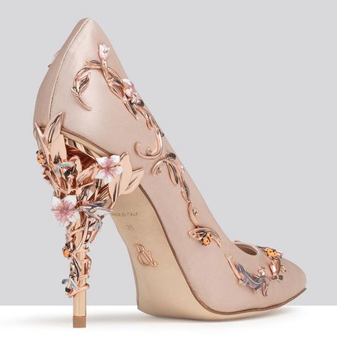 Pink Wedding Shoes, Rose Gold Heels, Heels Aesthetic, Headpiece Jewelry, Ralph And Russo, Prom Heels, Fancy Shoes, Pink Pumps, Wedding Heels