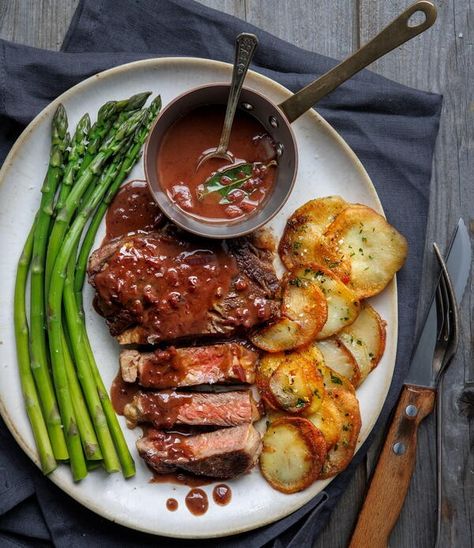 Pan Fried Steak with Red Wine Sauce Steak With Red Wine Sauce, Pan Fried Steak, Steak With Red Wine, Recipe For Steak, Pan Fry Steak, Prime Steak, Pan Sauce, Red Wine Sauce, Fried Steak