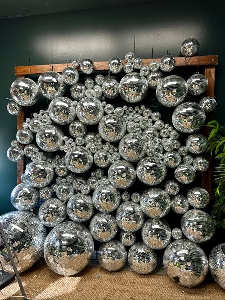 Disco Ball Display, Disco Photo Backdrop, Disco Ball Backdrop, Disco Ball Installation, Disco Backdrop, Disco Ball Wall, Salon Photography, Wall Photo, Photo Corners