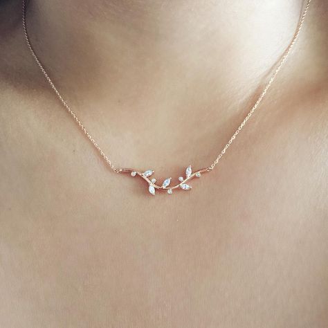 Girlfriend Necklace Gift, Dainty Jewelry Necklace, Feminine Necklace, Branch Necklace, Floral Branch, Floral Jewelry, Gifts Fo, Leaf Jewelry, Everyday Necklace